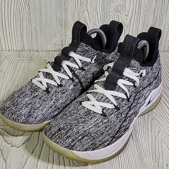Nike Lebron 15  Low EP Ashes Black and White Sneakers Mens Size 8 main image 4
